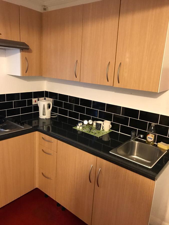 Hatfield Save-Money Rooms - 10Over10 For Price! Exterior foto
